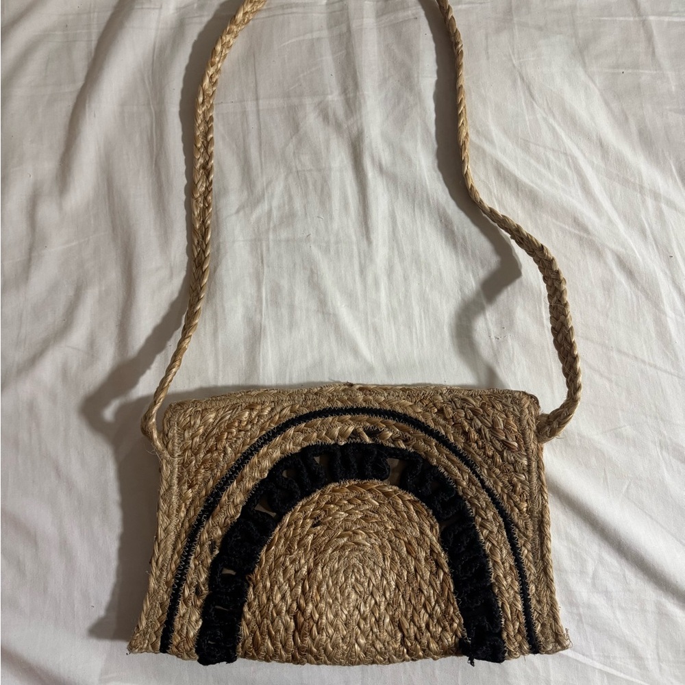 Elegant Tan and Black Woven Crossbody Bag - Picture 5 of 5